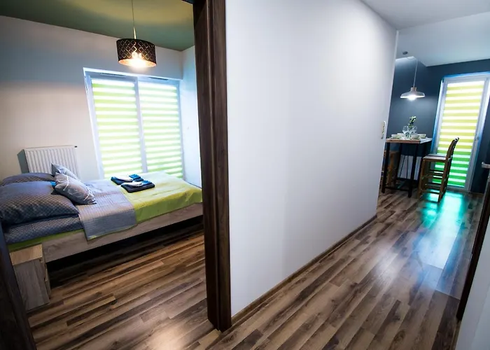 Kustronia Z Garazem شقة *